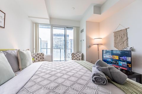 Photo 10 at 4809 - 115 Blue Jays Way, Waterfront Communities C1, Toronto