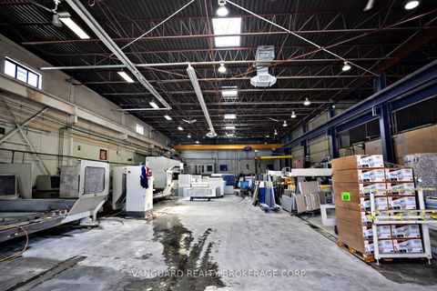 Photo 7 at 157 Toryork Drive, Humber Summit, Toronto