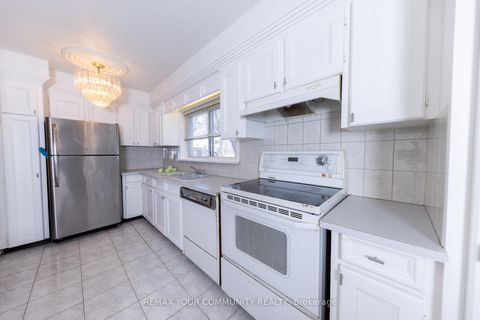 Photo 11 at 11 Greenwin Village Road, Newtonbrook West, Toronto