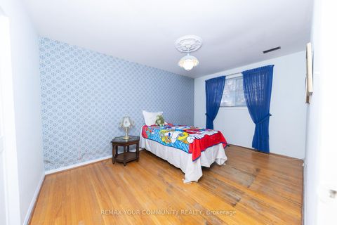 Photo 26 at 11 Greenwin Village Road, Newtonbrook West, Toronto