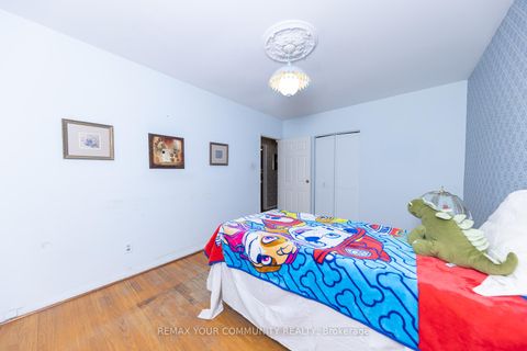 Photo 27 at 11 Greenwin Village Road, Newtonbrook West, Toronto