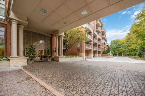 Photo 2 at 212 - 20 Burkebrook Place, York Mills, Toronto