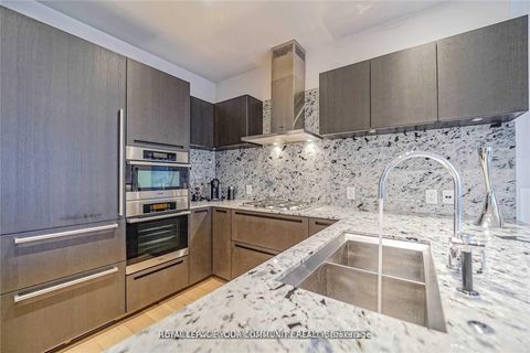 Photo 6 at 5207 - 180 University Avenue, Bay Street Corridor, Toronto