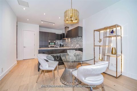 Photo 8 at 5207 - 180 University Avenue, Bay Street Corridor, Toronto