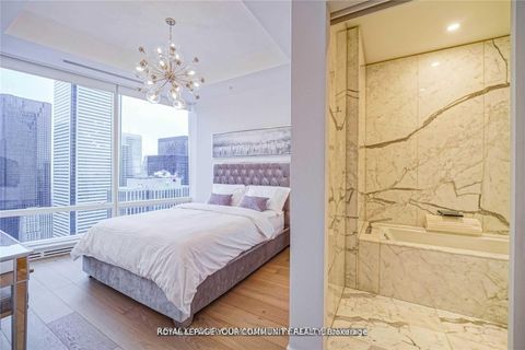 Photo 14 at 5207 - 180 University Avenue, Bay Street Corridor, Toronto