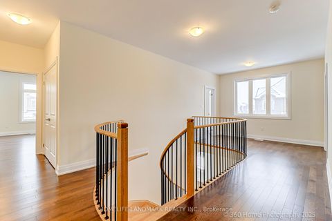 Photo 9 at 8 Mapleton Street, Oak Ridges, Richmond Hill