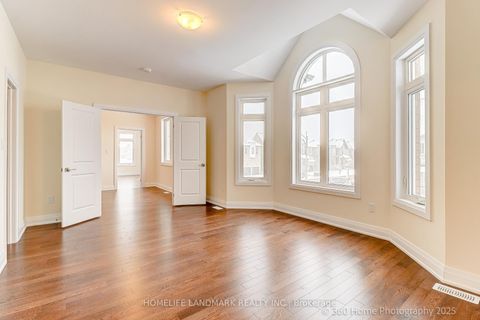 Photo 11 at 8 Mapleton Street, Oak Ridges, Richmond Hill