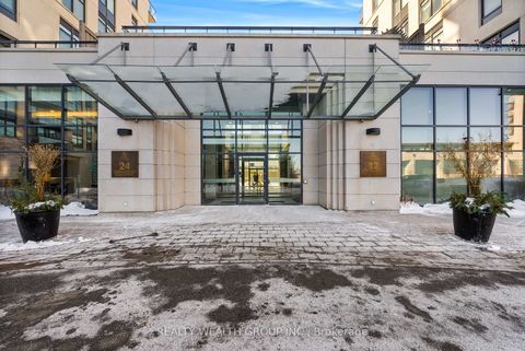 Photo 1 at 520 - 12 Woodstream Boulevard, Vaughan Grove, Vaughan