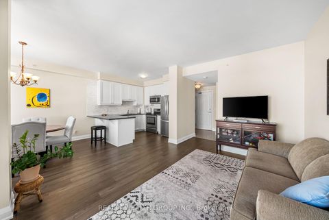 Photo 13 at 520 - 12 Woodstream Boulevard, Vaughan Grove, Vaughan