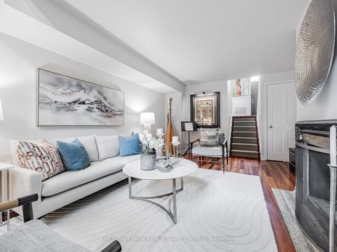 Photo 1 at 4 - 280 Sherbourne Street, Moss Park, Toronto