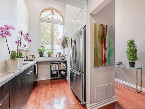 Photo 10 at 4 - 280 Sherbourne Street, Moss Park, Toronto