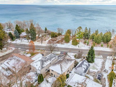 Photo 2 at 458 Guildwood Parkway, Guildwood, Toronto