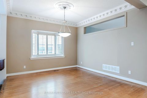 Photo 13 at 458 Guildwood Parkway, Guildwood, Toronto