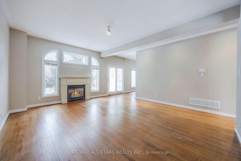 Photo 23 at 458 Guildwood Parkway, Guildwood, Toronto