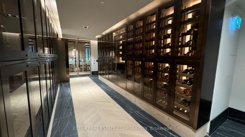 Photo 2 at 601 - 2 Forest Hill Road, Casa Loma, Toronto