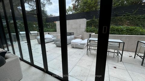 Photo 5 at 601 - 2 Forest Hill Road, Casa Loma, Toronto