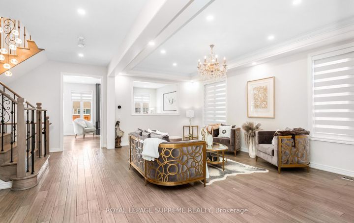 Photo 5 at 95 Selby Crescent, Bradford, Bradford West Gwillimbury