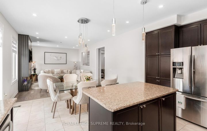 Photo 13 at 95 Selby Crescent, Bradford, Bradford West Gwillimbury