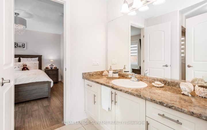 Photo 29 at 95 Selby Crescent, Bradford, Bradford West Gwillimbury