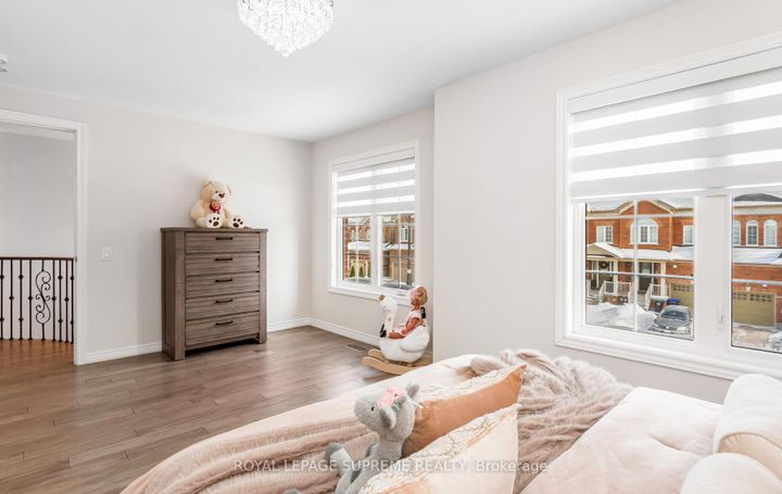 Photo 32 at 95 Selby Crescent, Bradford, Bradford West Gwillimbury