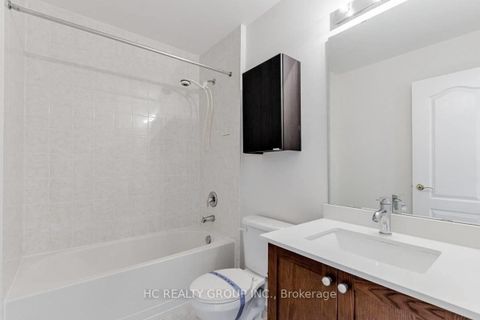 Photo 28 at 106 - 15 Old Colony Road, Oak Ridges Lake Wilcox, Richmond Hill