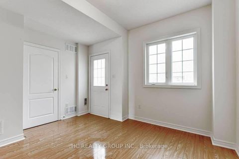 Photo 34 at 106 - 15 Old Colony Road, Oak Ridges Lake Wilcox, Richmond Hill