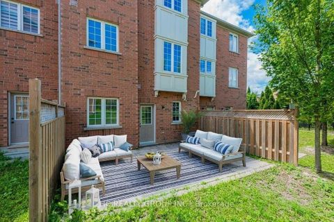 Photo 37 at 106 - 15 Old Colony Road, Oak Ridges Lake Wilcox, Richmond Hill