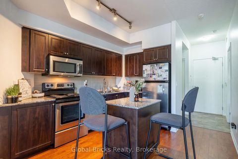 Photo 10 at #215 - 215 Fort York Boulevard, Niagara, Toronto