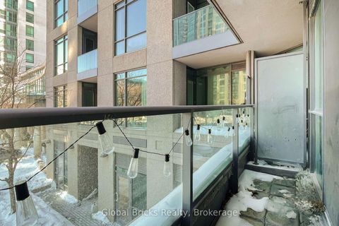 Photo 16 at #215 - 215 Fort York Boulevard, Niagara, Toronto