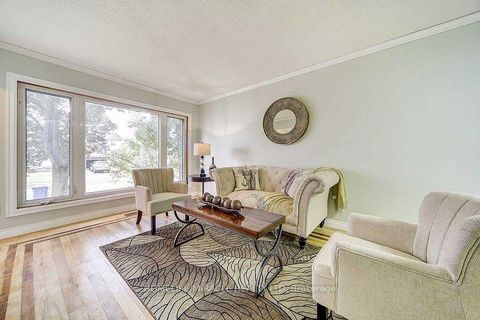 Photo 2 at 72 Lowry Square, Malvern, Toronto