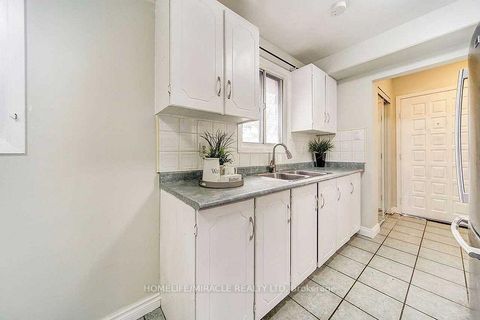 Photo 5 at 72 Lowry Square, Malvern, Toronto