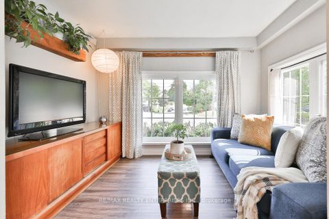 Photo 8 at 44 Mississauga Road N, Port Credit, Mississauga