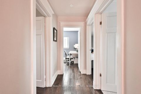 Photo 15 at 44 Mississauga Road N, Port Credit, Mississauga