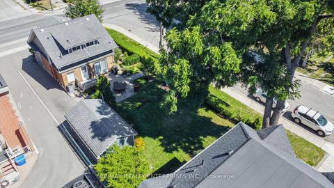 Photo 32 at 44 Mississauga Road N, Port Credit, Mississauga