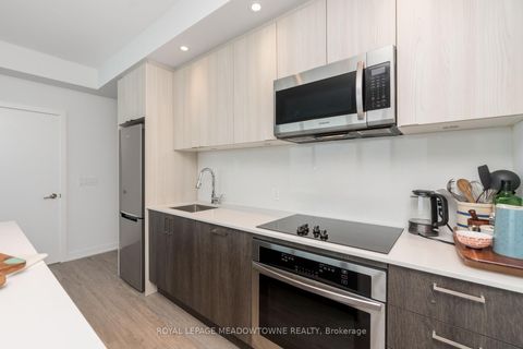 Photo 8 at 2307 - 1926 Lake Shore Boulevard W, Swansea, Toronto