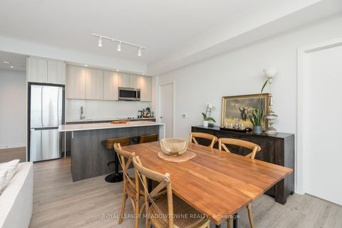 Photo 12 at 2307 - 1926 Lake Shore Boulevard W, Swansea, Toronto