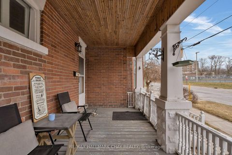 Photo 3 at #1, #2 - 66 Parkside Drive, Queen's Park, Barrie