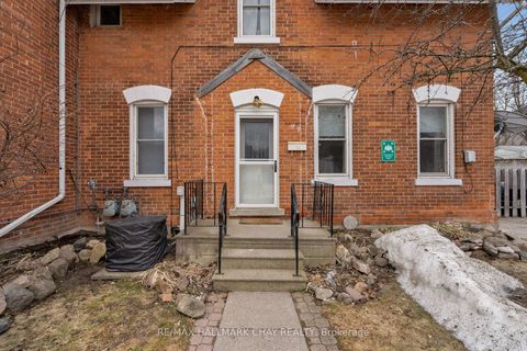 Photo 9 at #1, #2 - 66 Parkside Drive, Queen's Park, Barrie