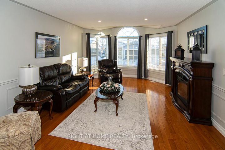 Photo 2 at 156 Gracehill Crescent, Rural Flamborough, Hamilton