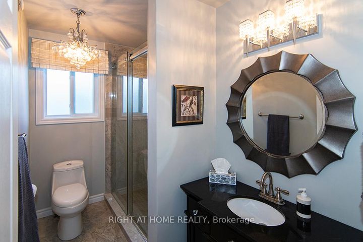 Photo 5 at 156 Gracehill Crescent, Rural Flamborough, Hamilton