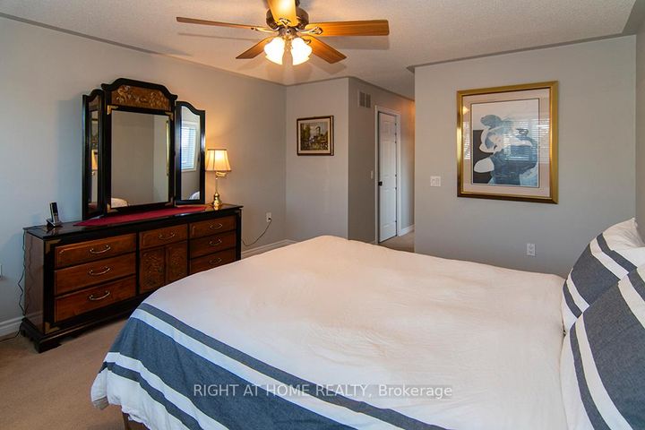 Photo 8 at 156 Gracehill Crescent, Rural Flamborough, Hamilton