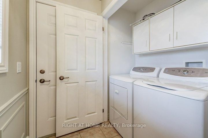 Photo 12 at 156 Gracehill Crescent, Rural Flamborough, Hamilton