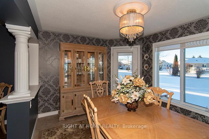Photo 22 at 156 Gracehill Crescent, Rural Flamborough, Hamilton