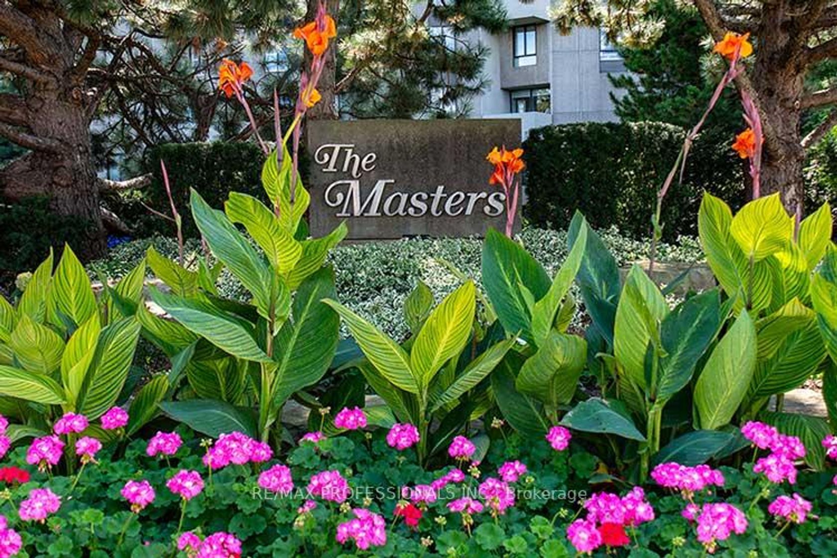 D13 - 288 Mill Road, Markland Wood, Toronto photo number 2