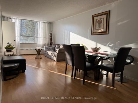 Photo 3 at 209 - 340 Dixon Road, The Westway, Toronto