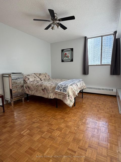Photo 13 at 209 - 340 Dixon Road, The Westway, Toronto