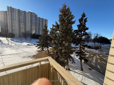 Photo 18 at 209 - 340 Dixon Road, The Westway, Toronto