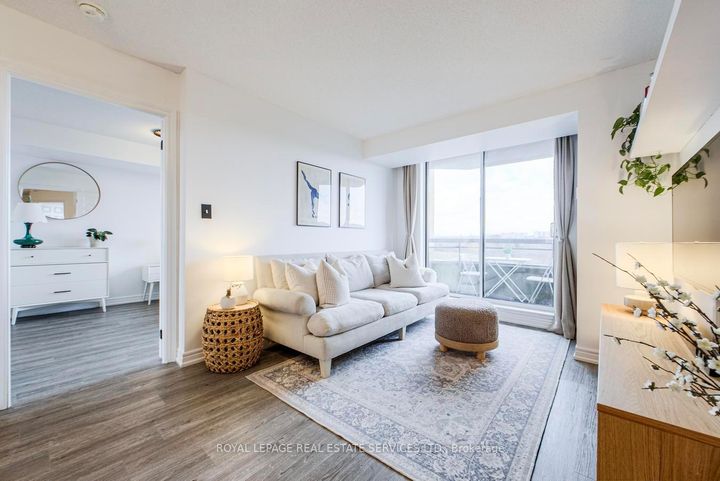 Photo 19 at 901 - 1700 Eglinton Avenue E, Victoria Village, Toronto