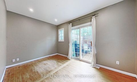 Photo 12 at 149 Worsley Street, City Centre, Barrie