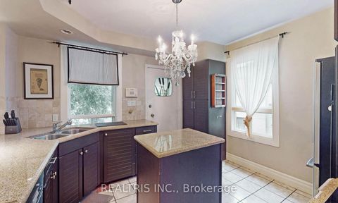 Photo 23 at 149 Worsley Street, City Centre, Barrie